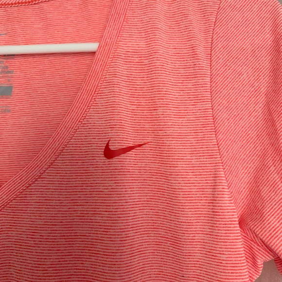 The Nike Tee Striped V-Neck - Picture 2 of 4